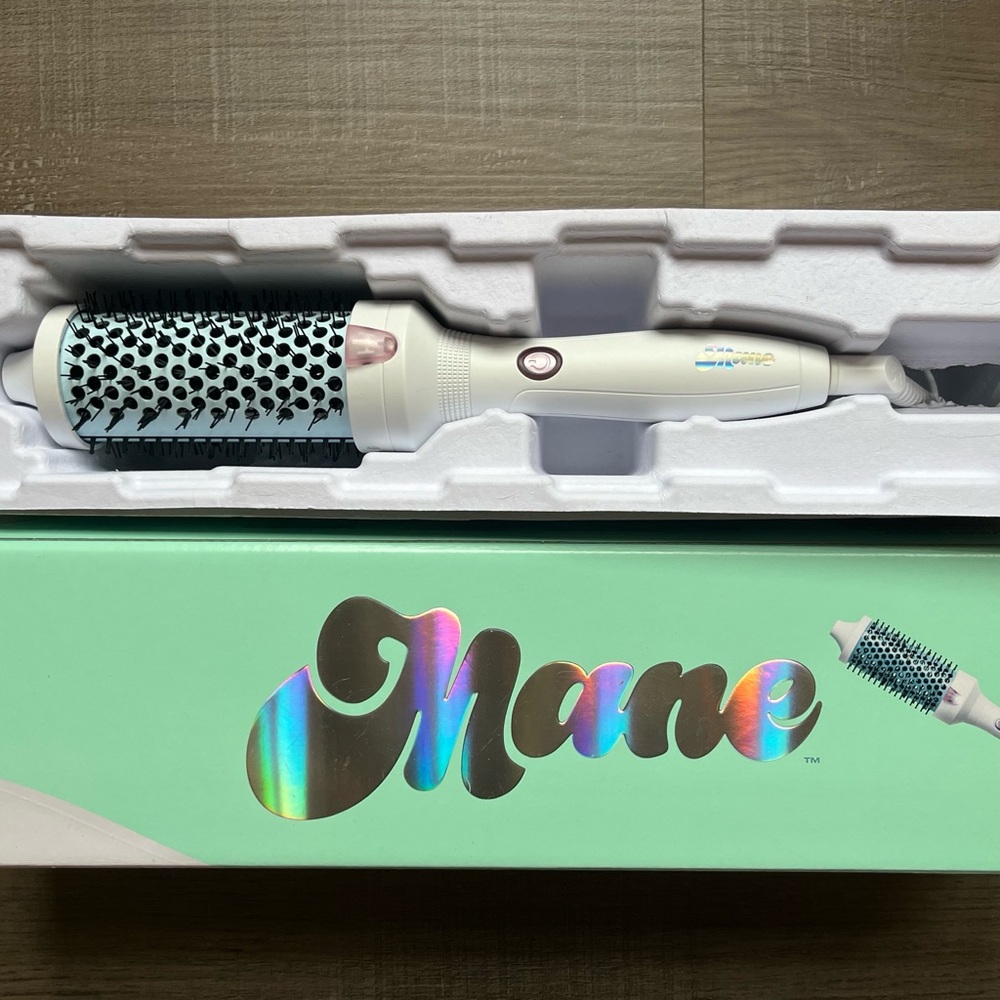 Mane Large Hot Brush